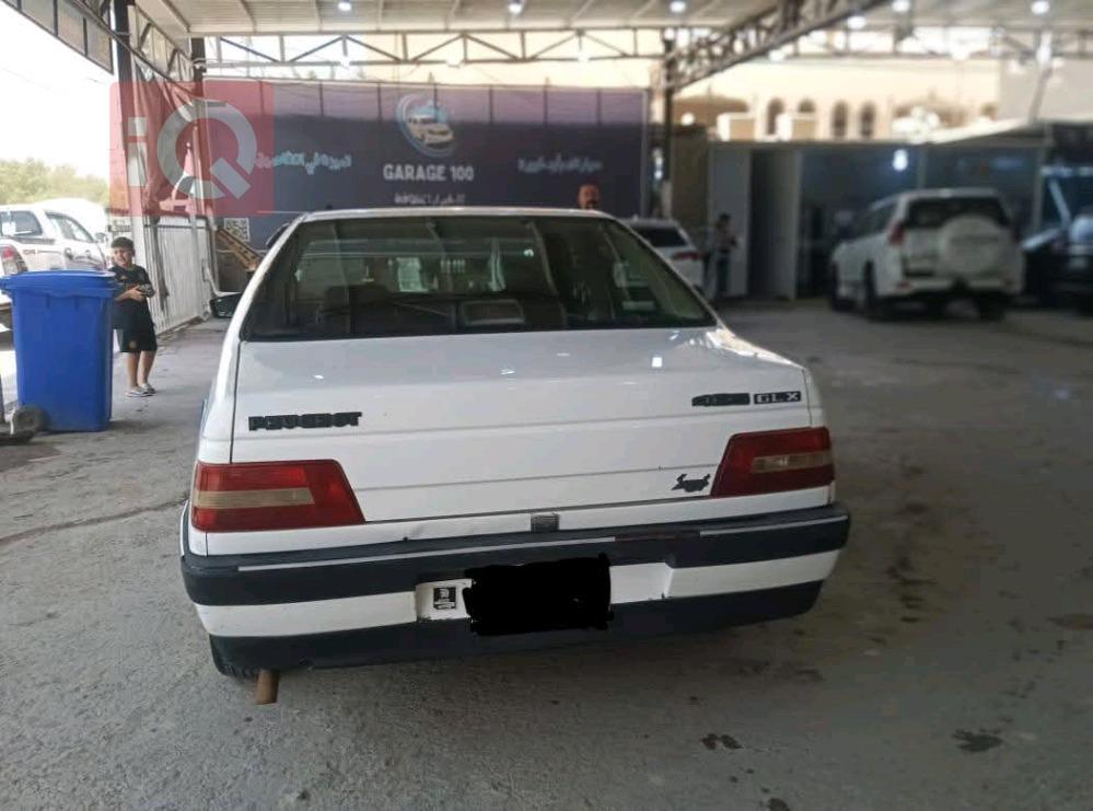 بيجو 405